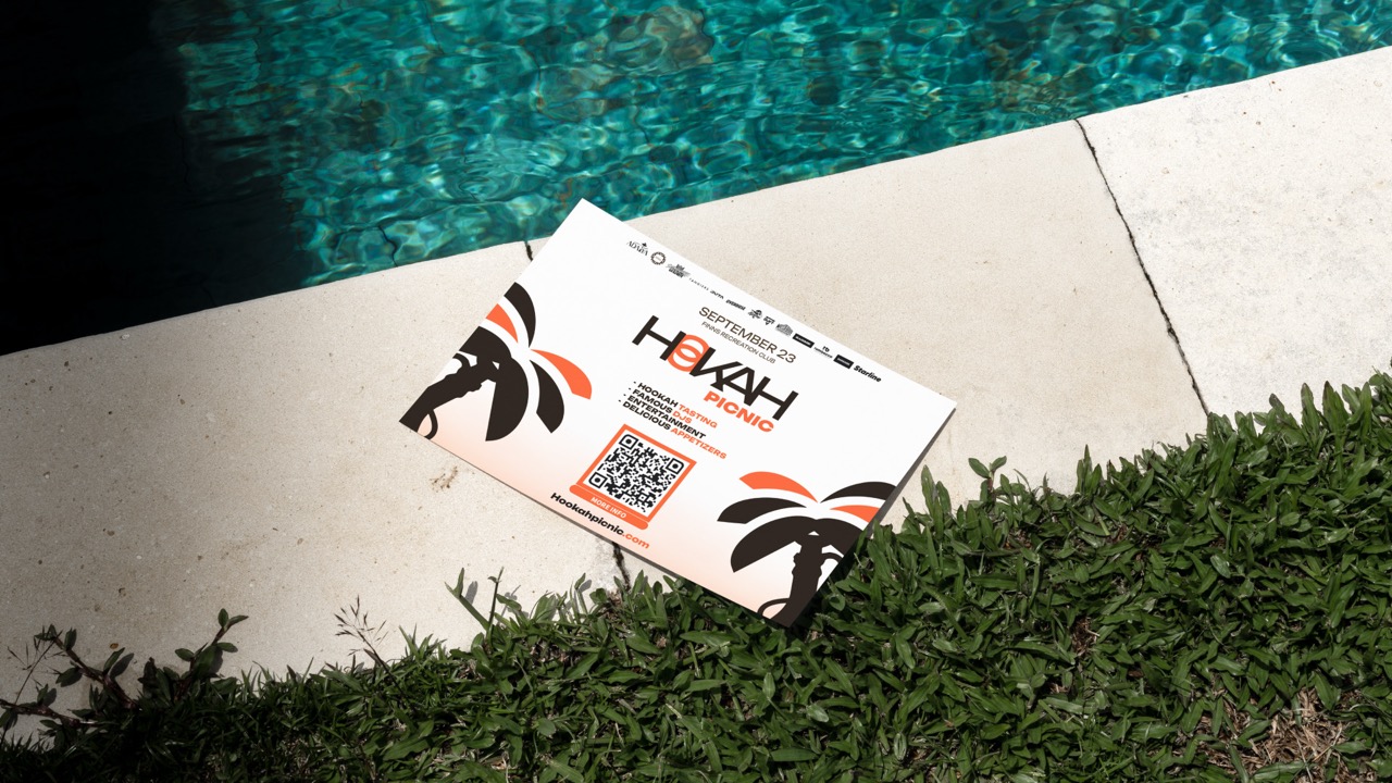 Буклет Hookah Picnic у бассейна